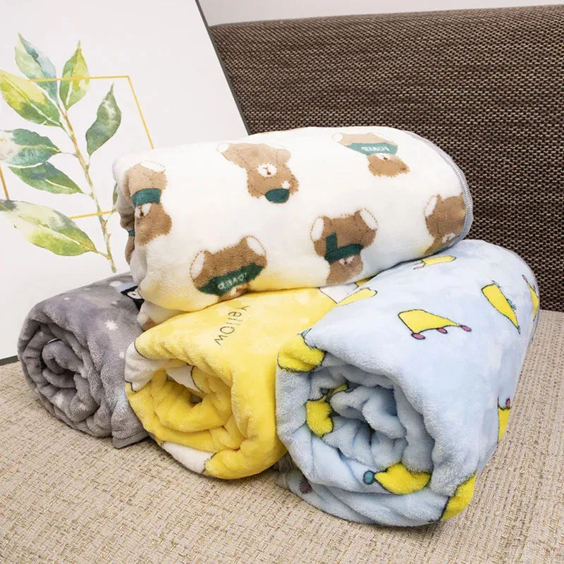 Cozy Flannel Pet Blanket for Dogs and Cats - Winter Warmth with Cartoon Designs