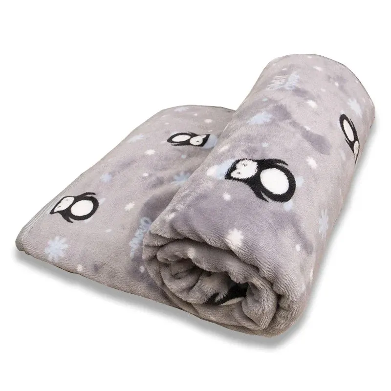 Cozy Flannel Pet Blanket for Dogs and Cats - Winter Warmth with Cartoon Designs