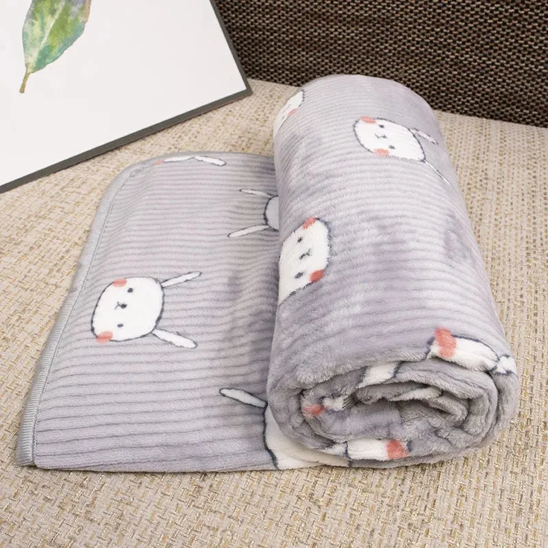 Cozy Flannel Pet Blanket for Dogs and Cats - Winter Warmth with Cartoon Designs