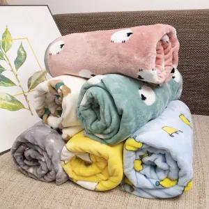 Cozy Flannel Pet Blanket for Dogs and Cats - Winter Warmth with Cartoon Designs