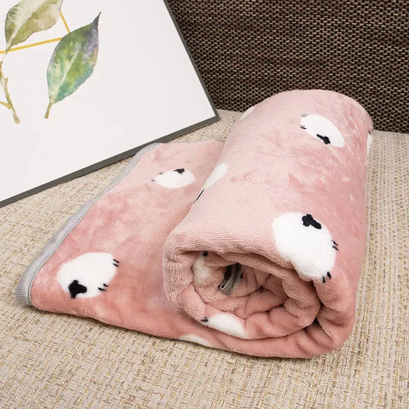 Cozy Flannel Pet Blanket for Dogs and Cats - Winter Warmth with Cartoon Designs