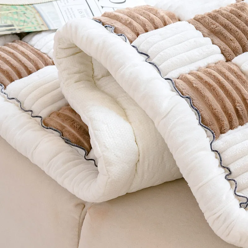 Luxury Comfort Dog Bed Mat for Large Dogs | Warm and Scratchable Pet Blanket | Anti-slip Cushion Sofa Cover | Washable and Stylish | Pet Supplies